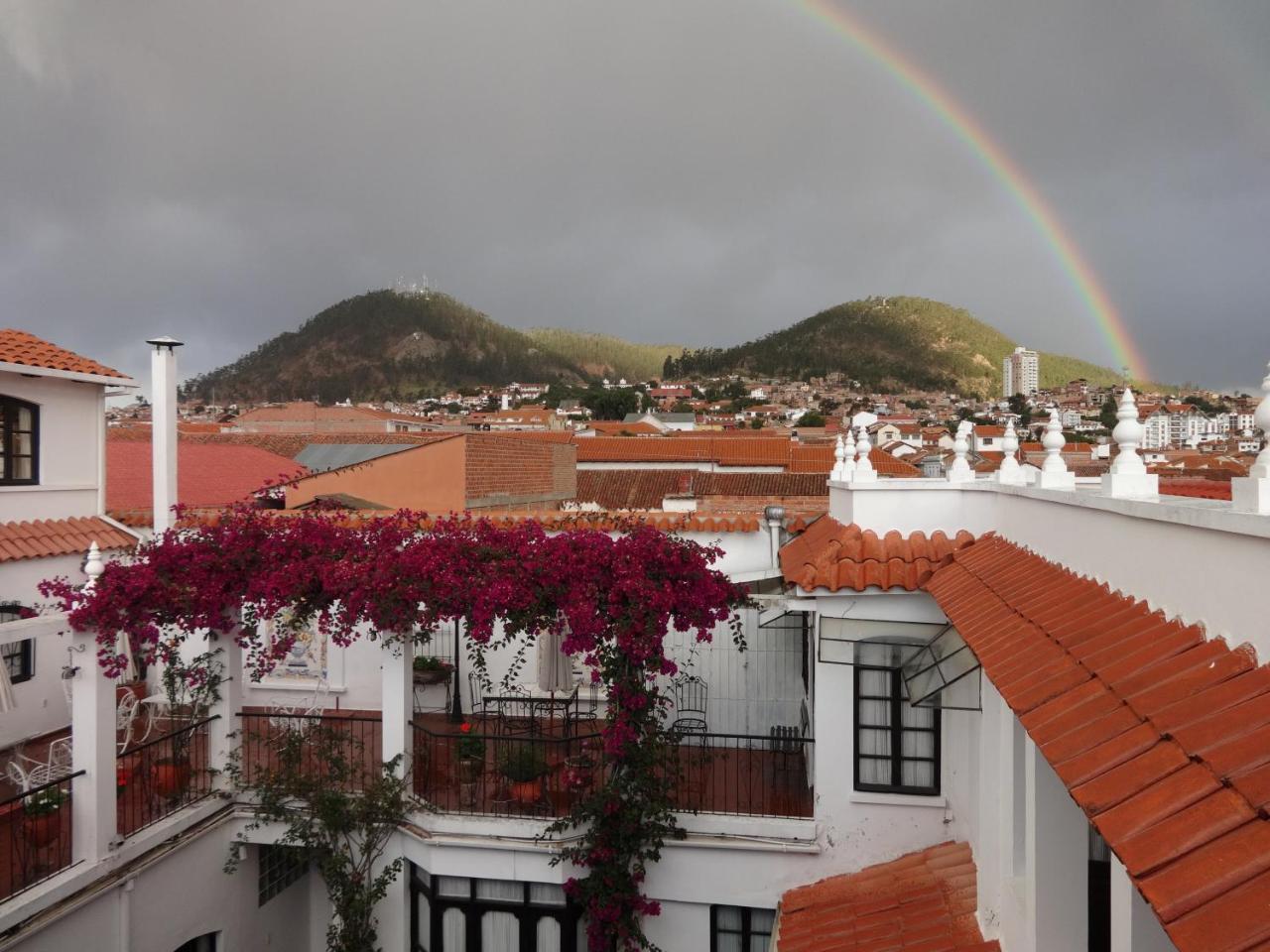 El Hotel De Su Merced Sucre Esterno foto